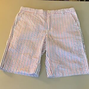 EUC boys vineyard vine shorts